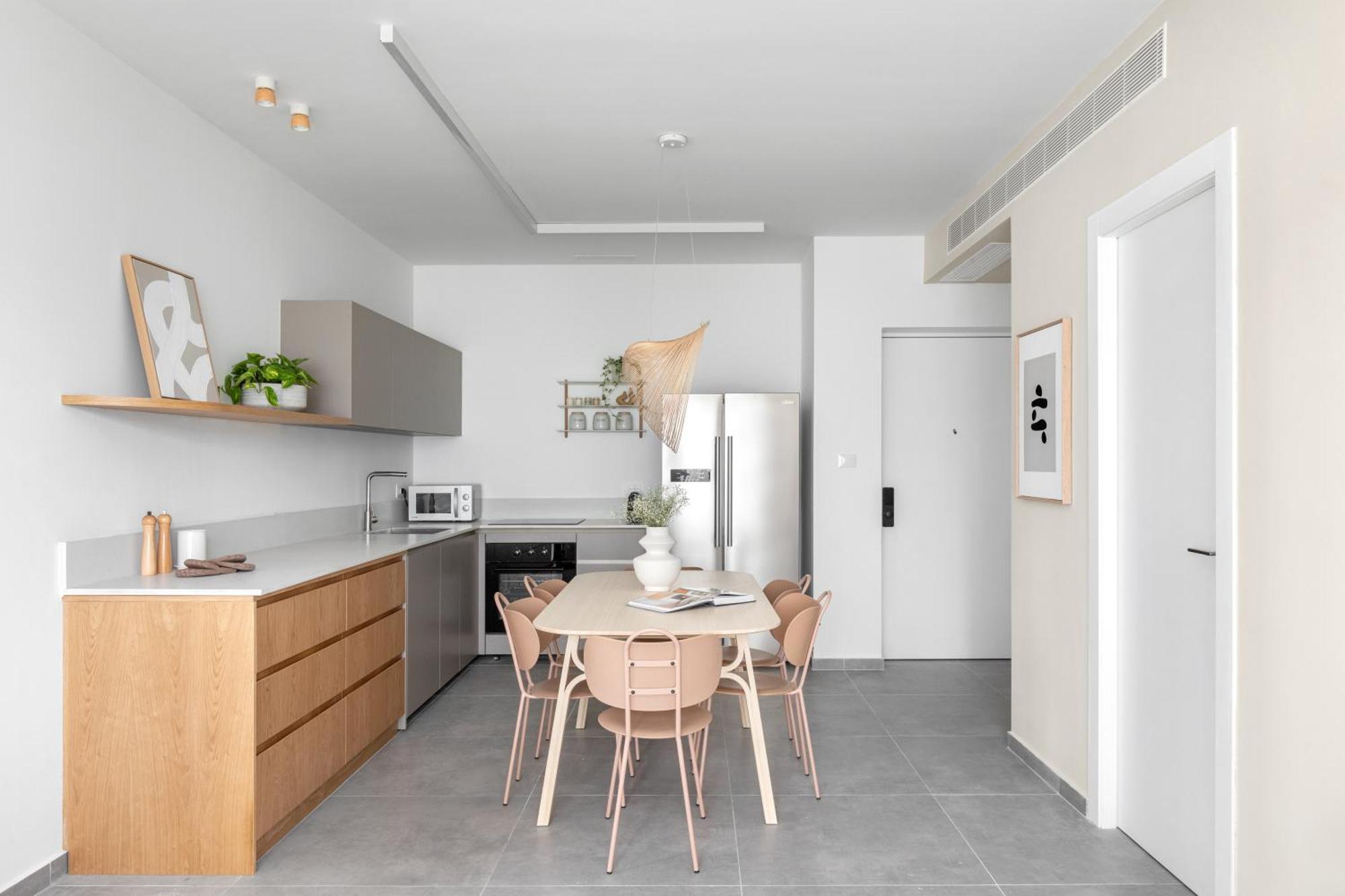 Stylish 2br 2bath Tlv Gem *